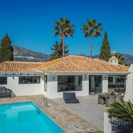 Amazing With Panoramic Views ヴィラ