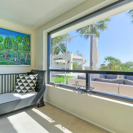 Amazing With Panoramic Views *