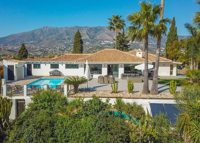 ヴィラ Amazing With Panoramic Views フエンヒロラ