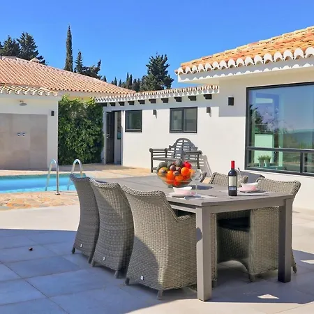 Amazing With Panoramic Views Villa Fuengirola