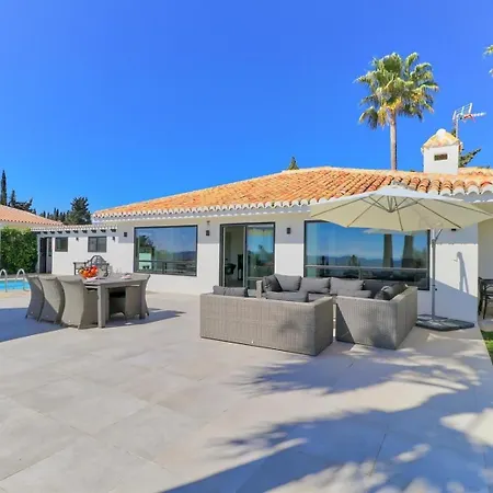 Amazing With Panoramic Views Villa