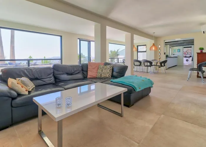 Amazing With Panoramic Views